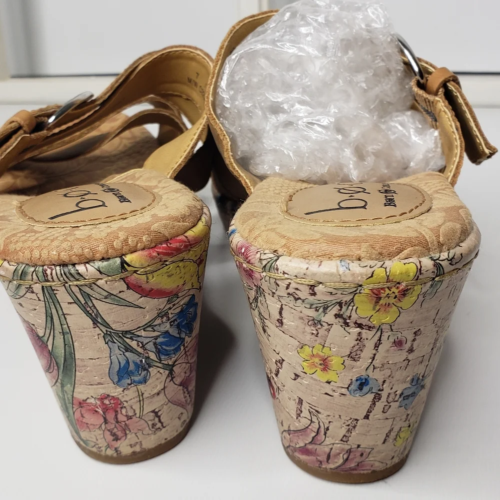 Cottagecore Sandals 7 Cush Painted Floral Strappy Wedge Mule BOC BORN Concepts